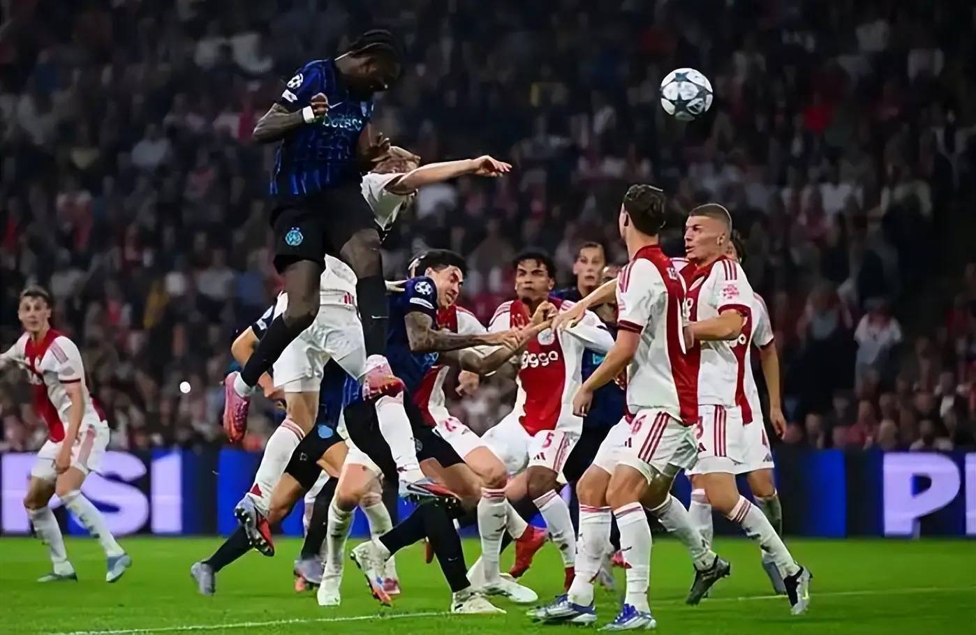 萨索洛实现反弹，挺进欧冠联赛