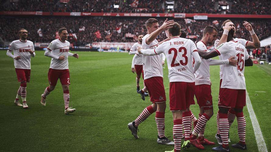 开云体育教练-斯图加特主场豪取胜利，碾压门兴格拉德巴赫势不可挡的简单介绍