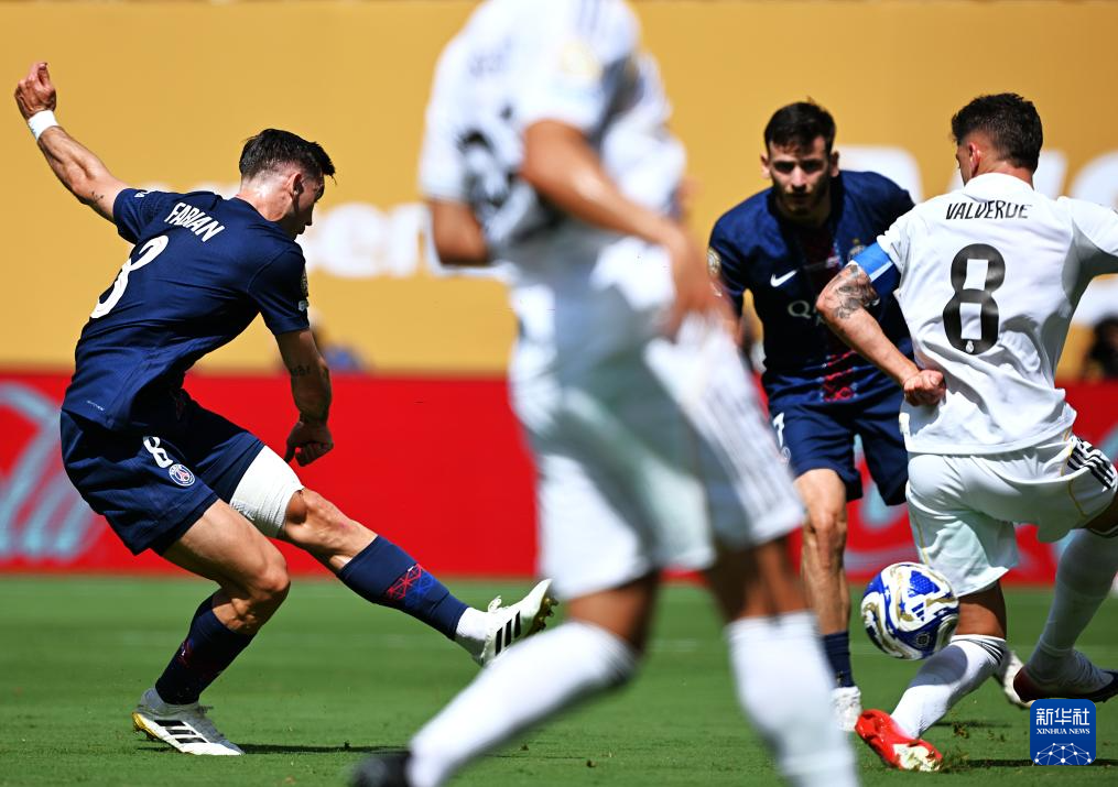 关于巴黎圣日耳曼翻盘成功，晋级下一轮的信息