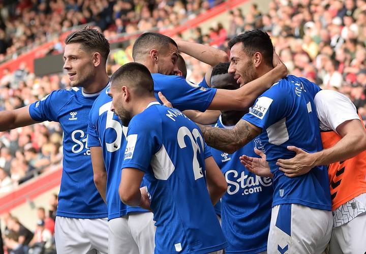 开云体育直播-包含埃弗顿主场逼平，为赛季保级加分的词条