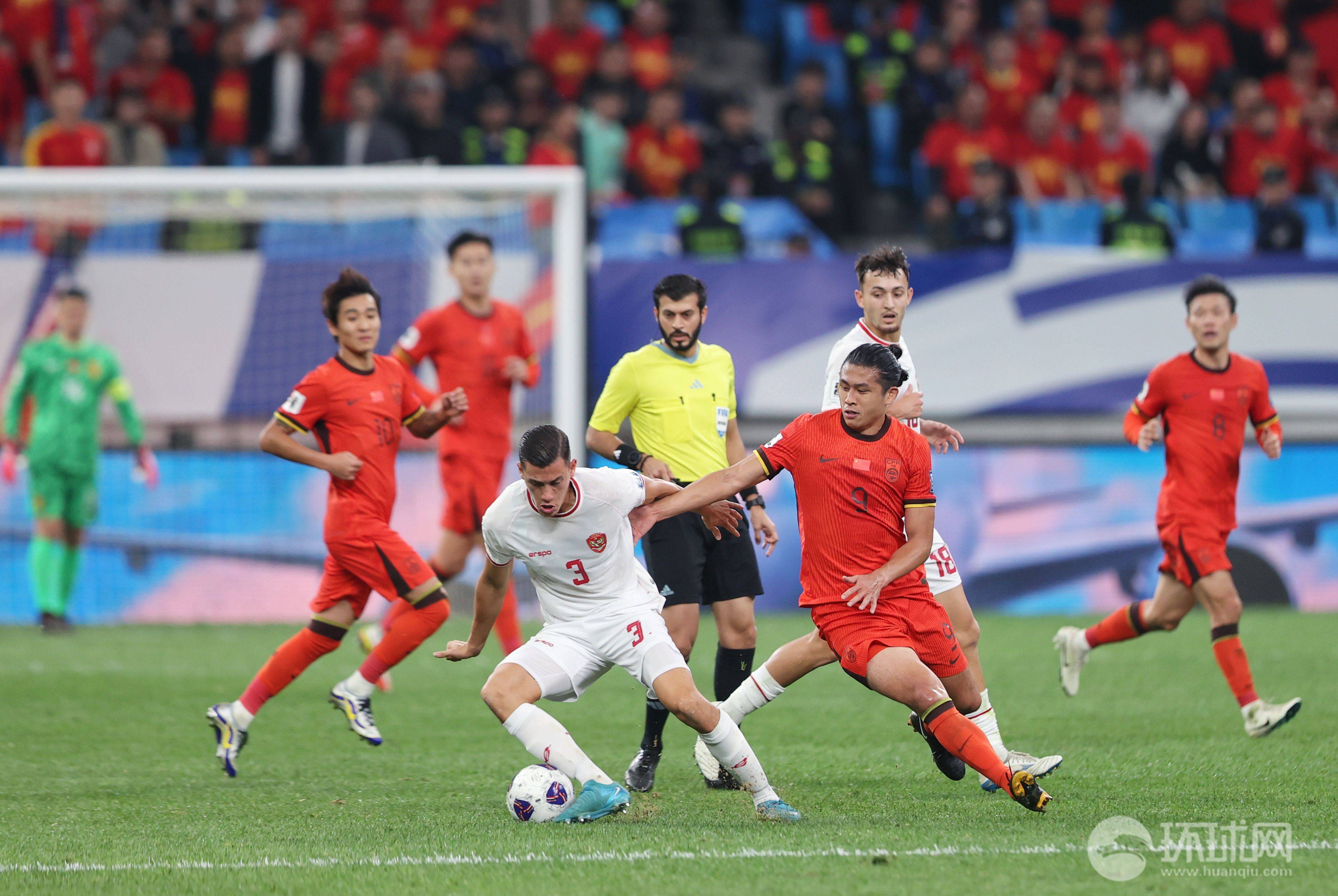 足球狂欢!亚洲顶级比赛场上胜负难分的简单介绍 足球狂欢!亚洲顶级比赛场上胜负难分的简单介绍