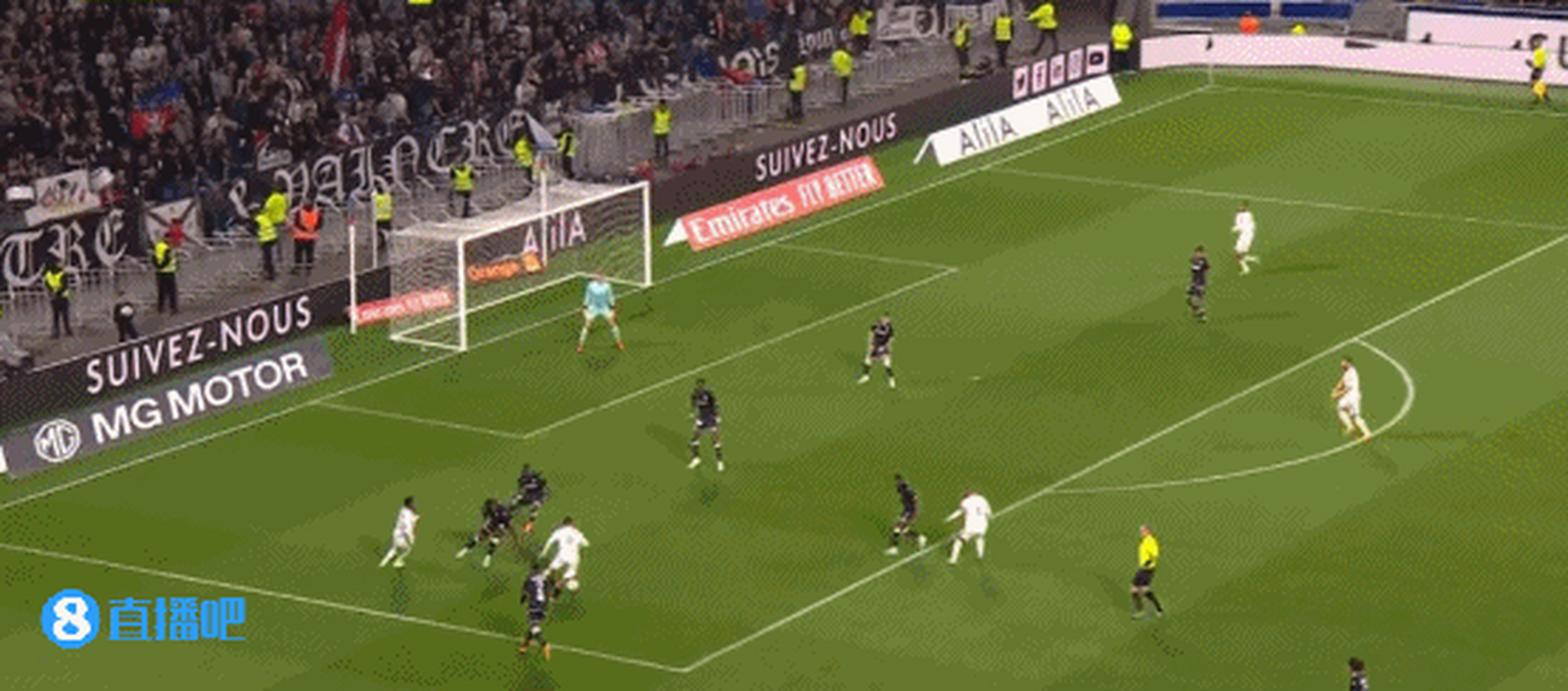 包含里昂客场不敌对手，战绩遭遇逆转的词条